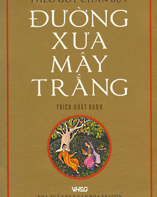 Đường Xưa Mây Trắng